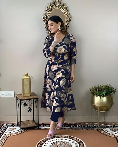 Image of GoSriKi Women's Cotton Blend Printed Kurta with Pant