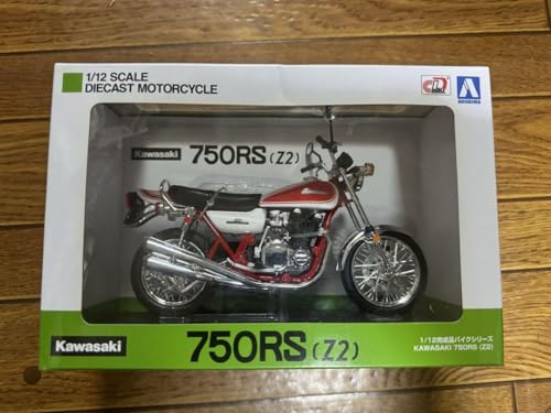 Kawasaki Z2 750RS Aoshima idée cadeau idéal pour maquettiste et passionné de moto ancienne