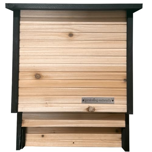 Wooden Bat Box for UK Bats Pipistrelle Bat House for Garden Trees Walls Posts Safe Roosting Space Bat Box Facing South or Southeast Supports Native Bat Species Natural Insect Control