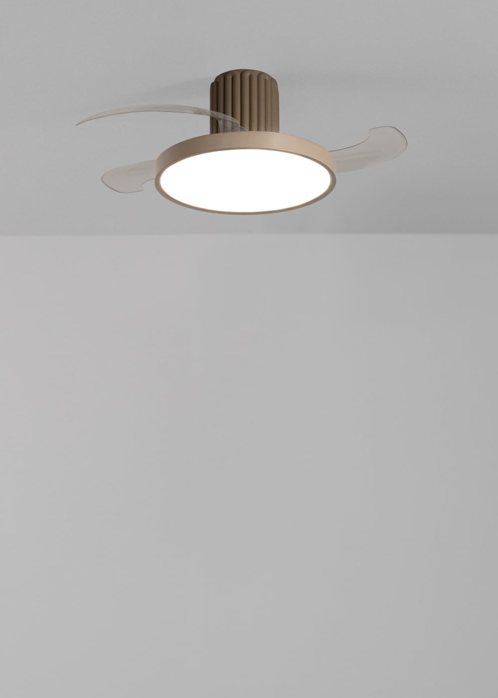 CREATE / WIND CLEAR SCULPT/Ventilatore da soffitto con luce con telecomando sabbia / 40W, Silenzioso, 6 velocità, Ø132 cm, pale retrattili, programmabile, estate-inverno, luce led 3 temperature