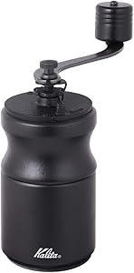 カリタ Kalita コーヒーミル 木製 丈夫な鋳鉄製カッター KH-10BK ブラック 粗さ調整可能 手挽きコーヒーミル #42168 ミル グラインダー ハンドミル 手動 コーヒー初心者 初心者 小型 持ち運び 登山 カフェ インテリア レトロ 昭和 北欧 おしゃれ キャンプ アウトドア 喫茶店 アンティーク 結婚 祝い プレゼント 誕生日 女性 男性 還暦 退職 記念日 ギフト 贈り物 敬老