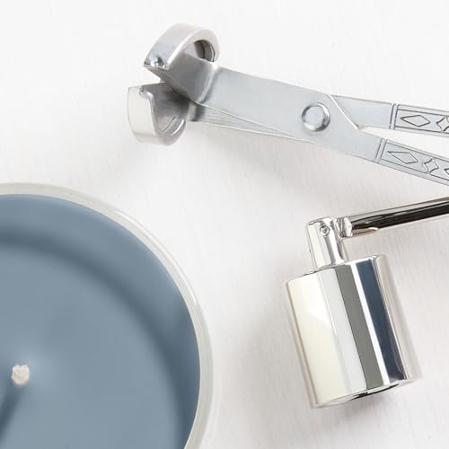 image for Yankee Candle Warm Luxe Cashmere, Scented Candle, 22oz Large Jar with 