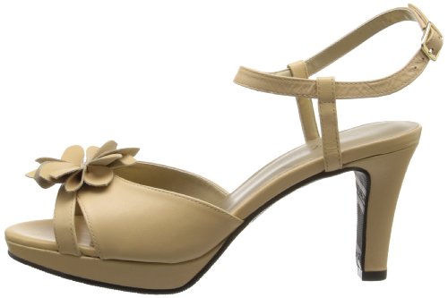 Image of Rose Petals Women's Pretty Platform Pump