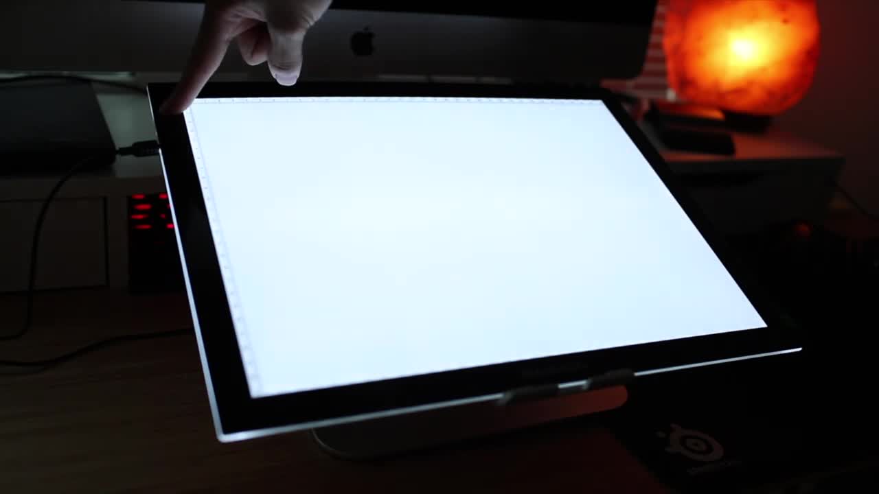 Tavoletta Luminosa LED Gaomon B4 – A4+ Per Sketch, Copia E Tatuaggio, Leggera 0,74 Kg Con Regolazione Luminosità Touch