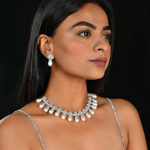 Taj Fiza Necklace Set, Elegant Craftsmanship