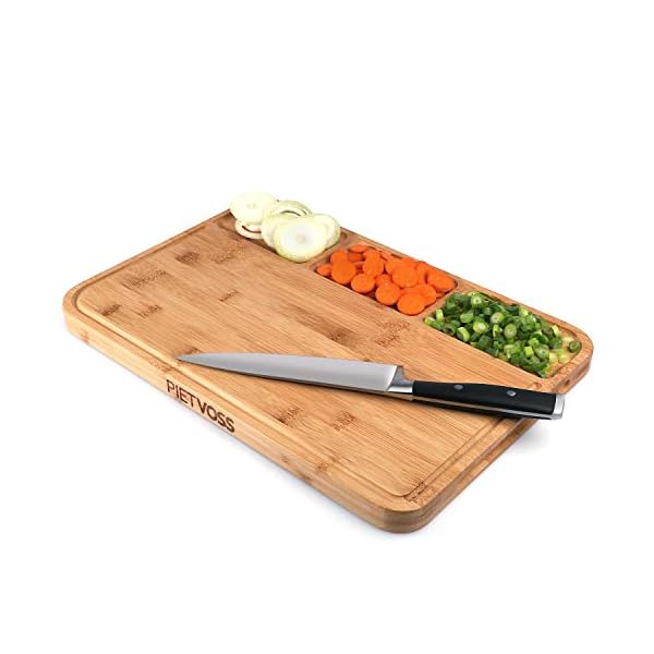PIETVOSS Premium Schneidebrett Bambus Holz - hochwertiges Schneidbrett mit Auffangschale - Küchenbrett für schnelles und effizienten Arbeiten - 44,5cm x 30cm x 2,3cm Gross