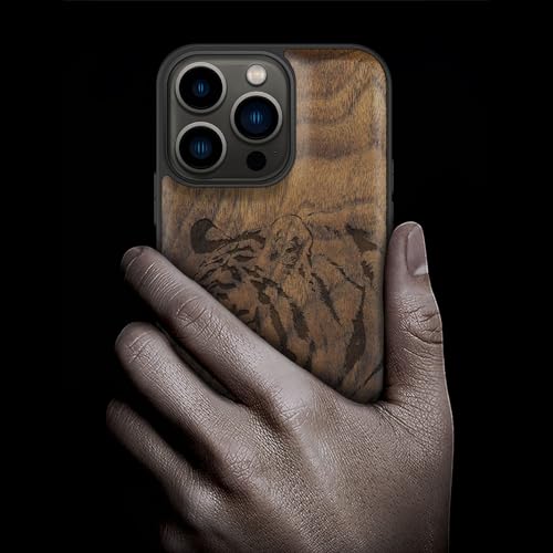 Coque Bois iPhone 13 Pro Tigre Royal Un Objet Unique Empli de Force