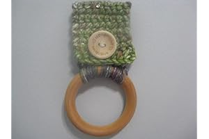 Crochet Kitchen Towel Wood Ring Holder: A Convenient and Decorative Addition to Your Kitchen