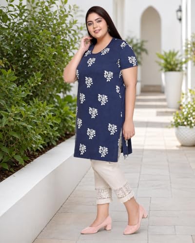 Image of In Love Women's All-Over Printed Cotton Plus Size Longline T-Shirt with Pockets