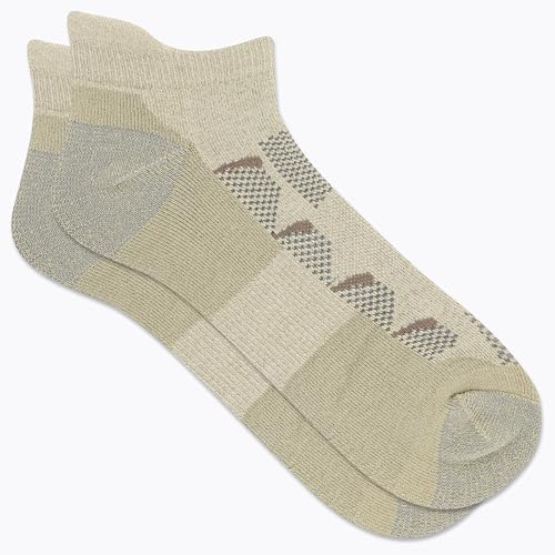Image of Merrell Men's and Women's MOAB Hiking Midweight Cushion Socks - Unisex Coolmax Moisture Management and Arch Support