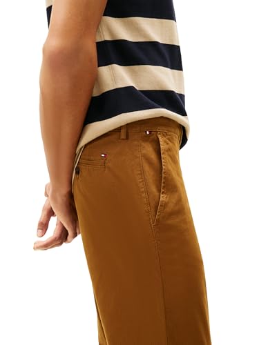 Image of Tommy Hilfiger Men's Stretch Cotton Chino Pants in Custom Fit