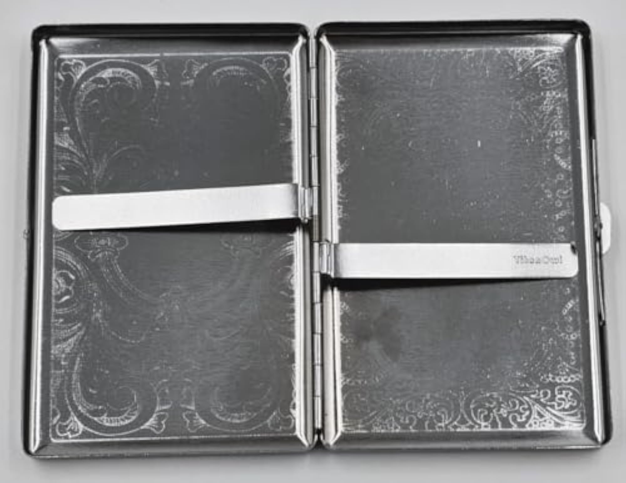 Retro Cigarette Case Victorian Style Metal Holder