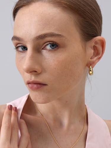 Image of FRUMOS 18K Gold Plated Chunky Hoop Earrings for Women Fashion Thick Gold Hoops Set Jewelry for Birthday Christmas Gifts