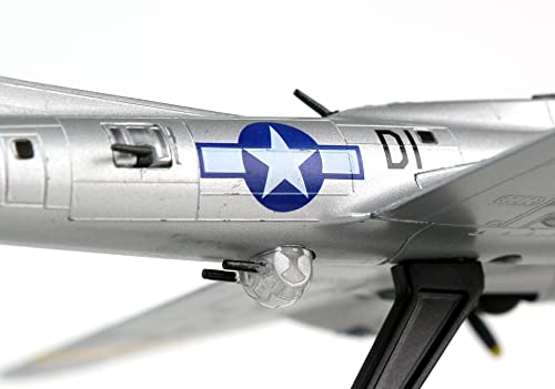 Daron Worldwide Trading B-17G Liberty Belle Vehicle (1:155 Scale),Silver #TOP3