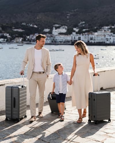 Image of TAKUMI Suitcases with Wheels, Expandable Carry on Luggage, 3 Piece Set | Luggage Sets, Front Pocket, Hardside, Lightweight, 360 Spinner Wheels, TSA Lock, Family Business Travel, Grey, 20 /24 /28