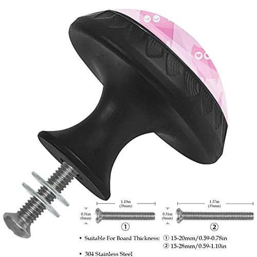 Boutons de tiroir roses pour relooker facilement une commode enfant