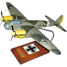 Junkers JU-88 Luftwaffe Bomber WWII Desktop Display Airplane Model Scale 1/36