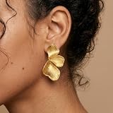 Ritach Gold Statement Earrings 3 Leaf-Gold – Lightweight Design