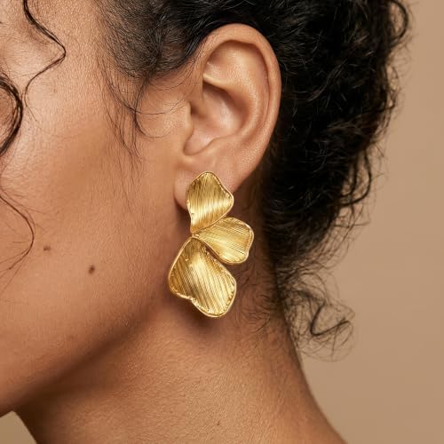 Ritach Gold Statement Earrings 3 Leaf-Gold – Lightweight Design