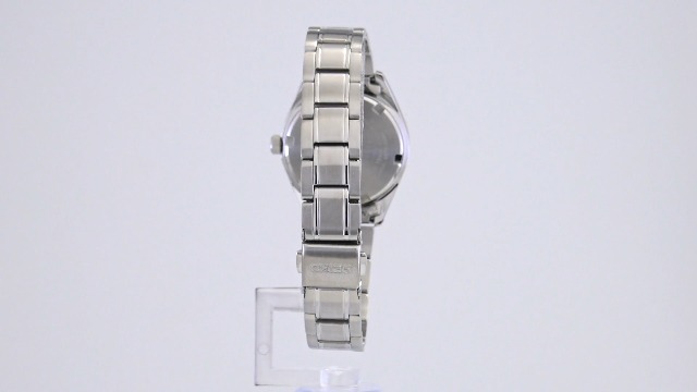 Amazon.com: SEIKO Women's Essentials Japanese Quartz with