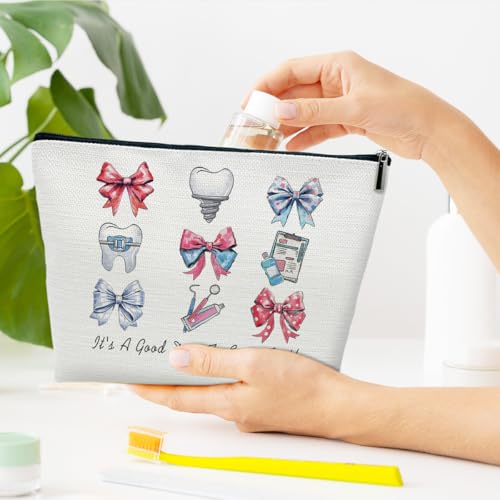 Dental Assistant Gifts Makeup Bag, It’s A Good Day To Save Teeth Pouch, Women Cosmetic Bag for Purse, Dental Hygienist Gifts for Women Graduates, Hygienist Student Must Haves Organizer Pouch4
