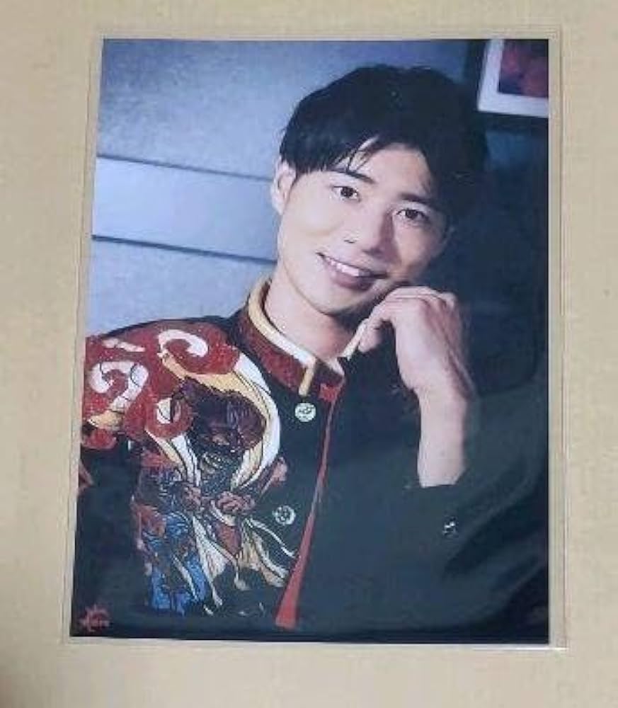 ボイメン　辻本達規　写真展　額装 Amazon.co.jp: ボイメン 卒コン写真 辻本達規 グッズ : ホーム