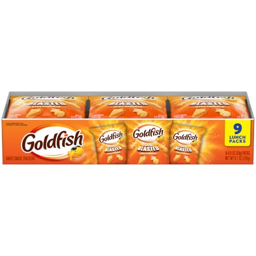 Goldfish Flavor Blasted Xtra Cheddar Cheese Crackers, Baked Snack Crackers, 0.9 oz On-the-Go Snack Packs, 9 Count Tray - image 1