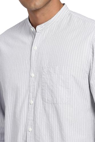 Image of Peter England Men's Casual Mandarin Collar Slim fit Full Sleeve Shirt in 100% Cotton Seersucker with Striped Design