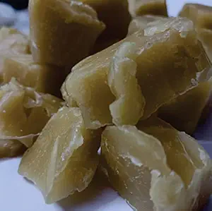 KROKIO - Natural Beeswax Pure Raw Unrefined Bees Wax for Cosmetics & Candle Making DIY (500gm)