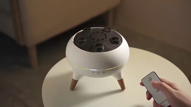 Starnearby Aroma Diffuser Quallen Lampe mit 7 Farben LED Licht, 250mL Dynamic Jellyfish Diffuser für Ätherische Öle, Quallen Luftbefeuchter Humidifier für Schlafzimmer, Büro, Spa (Weiß