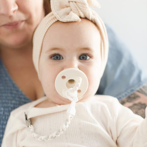 Image of Ryan & Rose Cutie Clip Braiden Pacifier Clip - Braided Silicone (Sandbox)