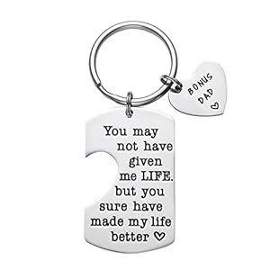 Cadeaus voor Stiefvader Sleutelhanger Vaderdag Gift Bonus Papa Sleutelhangers Verjaardagscadeau, Je hebt me misschien geen leven gegeven, maar je hebt mijn leven zeker beter gemaakt, M