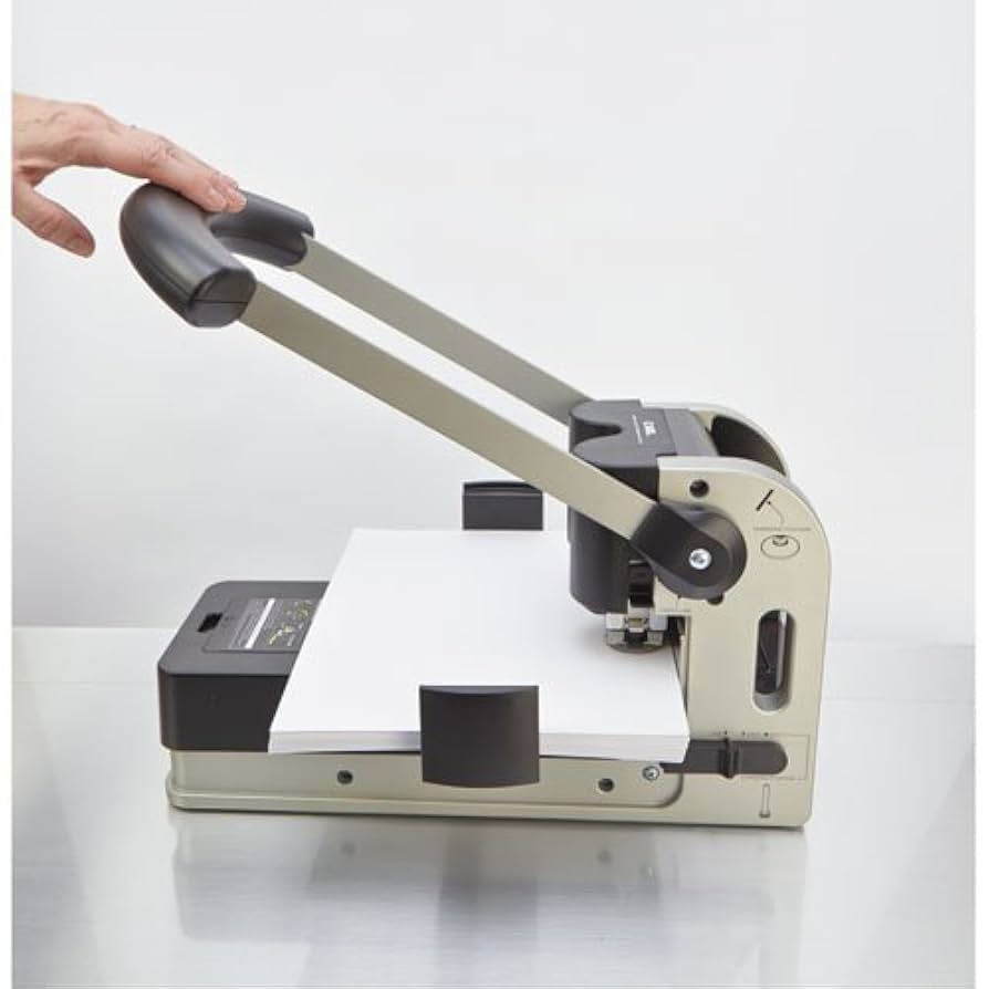 Blaze Headlong EA 2枚セット Amazon.com : CARL, Extra Heavy Duty, 2 Hole Paper Punch, 300