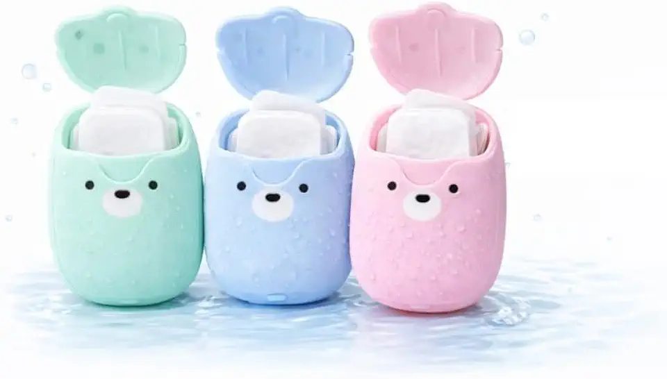 Sabonete Em Folhas Papel Portátil Descartável – Higiene das Mãos Acompanha a Case Ursinho. Compacto Para Viagem, Bolsa, Carro e Uso Diário 50 FOLHAS - Cores Sortidas - FS (2, Pequeno)