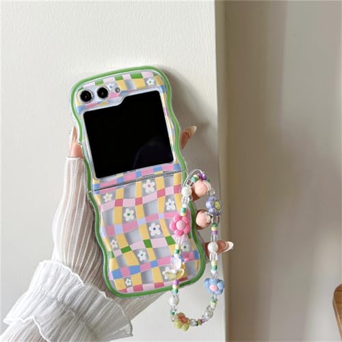 Coque fleurie Galaxy Z Flip 5 pour un style tendance en terrasse de café