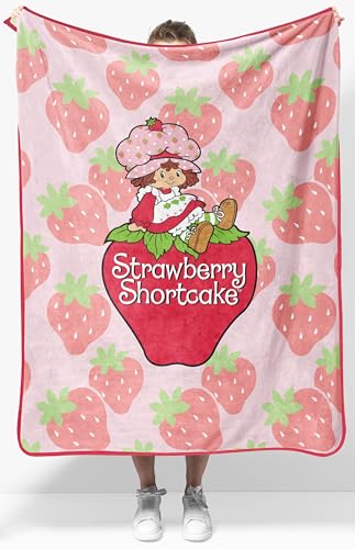 Jay Franco Kids Plush Throw Blanket Soft & Cozy Fleece Throw for Bedroom & Couch Dcor Official Licensed Product Pink - Strawberry Shortcake 40x50 - Travel Blanket