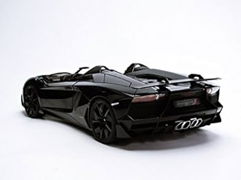 Amazon.com: AUTOart 74676 1/18 - Signature: Lamborghini Aventador