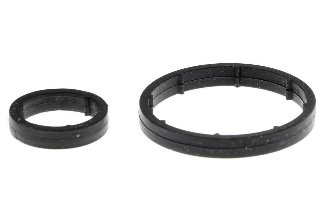 VEMO V30-60-1315 ÖLKÜHLER FILTERGEHÄUSE MOTORÖL PASSEND FÜR W204 W205 C200 C220 W212 E250 D EXPERT KIT | Kompatibel mit: DODGE CALIBER, JEEP COMPASS, PATRIOT, MERCEDES-BENZ C-CLASS, C-CLASS, C-CLASS Cabriolet, C-CLASS Coupe