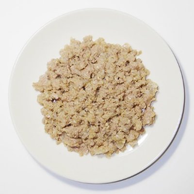 Amazon.co.jp: わんわん 国産プロ仕様レトルト 鶏頭ミンチ 80g