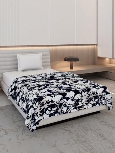 Monte Carlo Black and White Printed Single Bed 290 GSM Ac Blacket