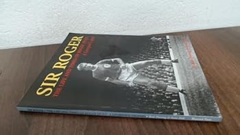 Paperback Sir Roger: Roger Hunt of Liverpool and England Book