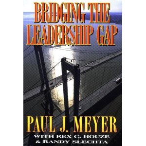 Bridging the Leadership Gap 1998 hardtback | Amazon.com.br