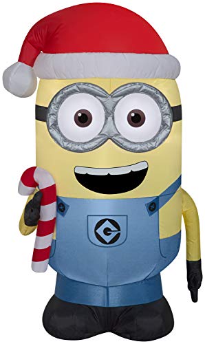 8 Hilarious Minions Christmas Inflatables 2023