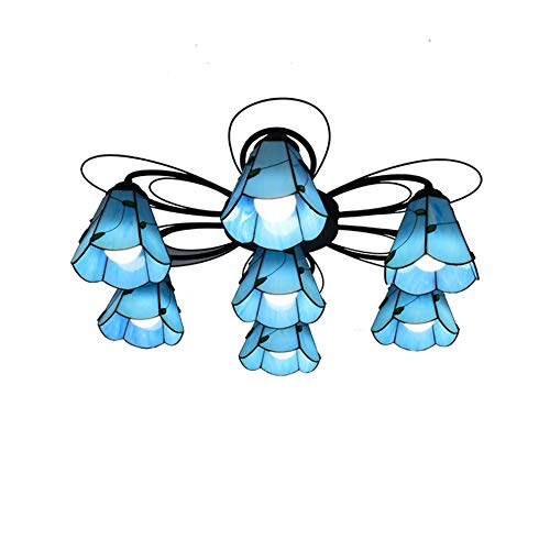 Lustre Tiffany bleu en verre pour une salle à manger cosy