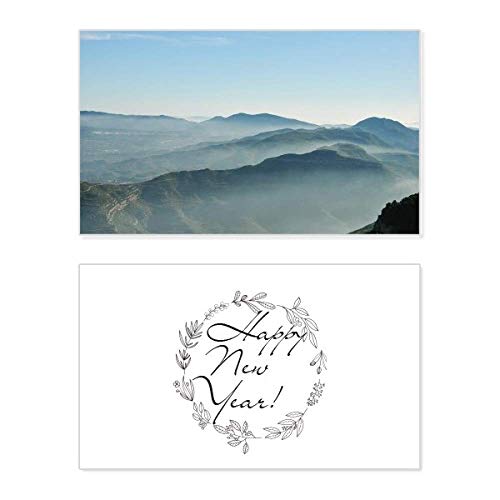 Tarjeta de Año Nuevo Sunshine Mountains para enviar amor y bendiciones en estas fiestas