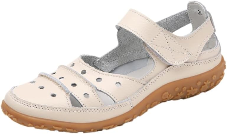 Women's breathable mesh sandals - flat sole, comfortable.