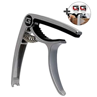 Capodastre GUITARLIVE – silver pour guitare acoustique (folk, classique), électrique, basse et ukulélé – 2 médiators et… - Les Beatles, Paul McCartney, John Lennon, RIngo Starr, George Harrison Capodastre GUITARLIVE - silver pour guitare acoustique (folk, classique), électrique, basse et ukulélé - 2 médiators et… – Image 2