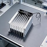Controlla la tabella delle taglie: verificare le dimensioni del dissipatore di calore 110 x 100 x 90 mm e i requisiti di spazio prima dell'installazione; non fare affidamento sulle tabelle delle taglie per la compatibilità.