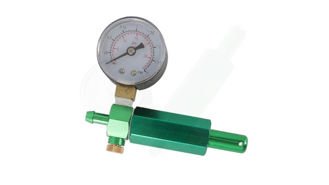 Misuratore di perdite per diagnostica della pressione del carburatore