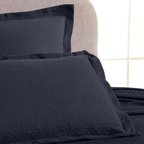 Superior Cotton Fleur De Lis Bedspread Set, Warm Blankets, All-Season Bedding, Bedroom Decor, Decorative Boho Medallion Coverlet, Includes 1 Bedspread, 2 Pillow Shams, Queen, Navy Blue